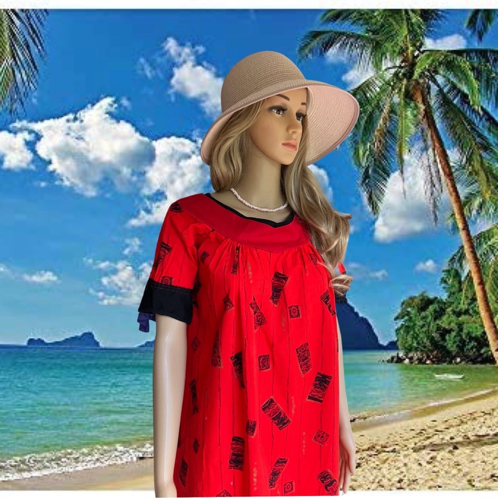 Vintage 1950s Malihini Hawaiian Muumuu